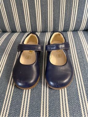 Clarks Leather Navy Mary Jane Size 4.5 Shoes